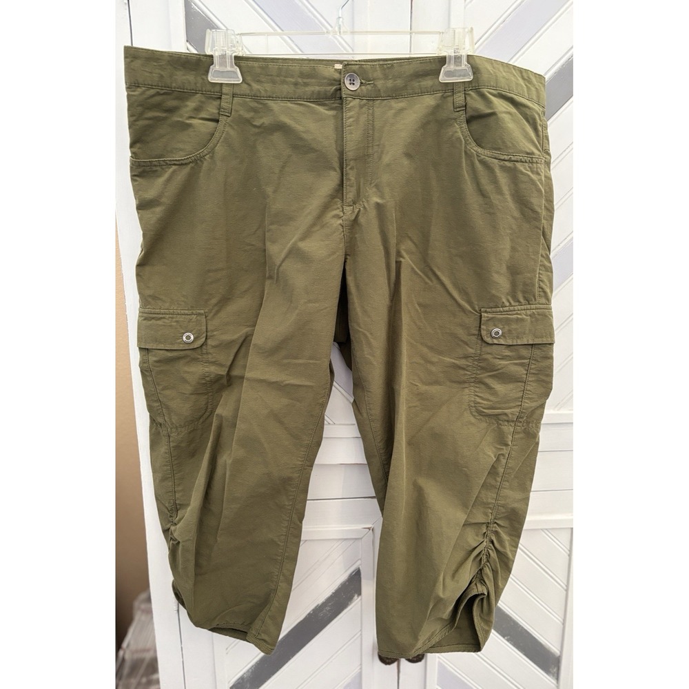 Woolrich Women's Size 12 Army Green Mid Length‎ Ruched Leg Cargo Capri Pants